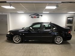 Svart Begagnad 2006 Saab 9-3 Vector Sedan | 38 500 kr (Marknadspris)
