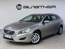 Ljusbrun Begagnad 2012 Volvo V60 Momentum Kombi | 69 900 kr (Bra pris)