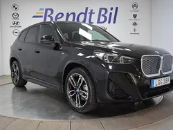 Black sapphire metallic Begagnad 2025 BMW iX1 M Sport SUV | 549 500 kr