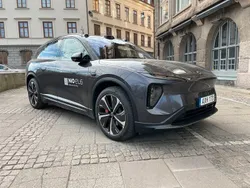 Ljusgrå Begagnad 2023 Nio EL6 SUV | 534 900 kr