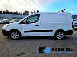 Vit Begagnad 2016 Peugeot Partner Van | 77 500 kr (Bra pris)