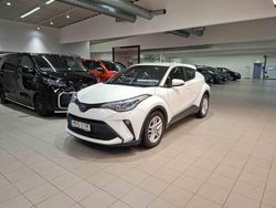 Vit Begagnad 2023 Toyota C-HR SUV | 264 900 kr