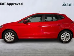 Röd Begagnad 2022 Seat Ibiza Style Halvkombi | 179 900 kr (Marknadspris)