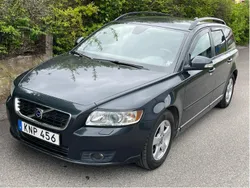 Grå Begagnad 2010 Volvo V50 Momentum Kombi | 52 000 kr (Marknadspris)