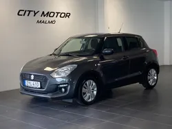 Grå Begagnad 2020 Suzuki Swift Halvkombi | 129 900 kr (Marknadspris)