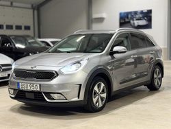 Grå Begagnad 2018 Kia Niro Advance SUV | 169 500 kr (Marknadspris)