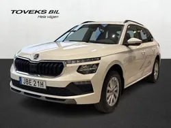 Vit (candy white) Ny 2025 Skoda Kamiq Selection SUV | 311 100 kr (Marknadspris)