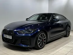 Blå/lila Begagnad 2023 BMW i4 M Sport Sedan | 539 900 kr (Marknadspris)