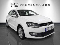 Vit Begagnad 2011 VW Polo Halvkombi | 74 900 kr (Marknadspris)