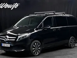 Svart Begagnad 2021 Mercedes V300 Avantgarde Minibuss | 679 800 kr (Lite dyr)