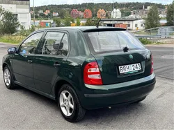 Grön Begagnad 2000 Skoda Fabia Halvkombi | 15 000 kr (Marknadspris)