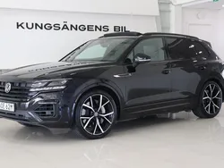 Svart Begagnad 2021 VW Touareg R SUV | 629 900 kr (Marknadspris)