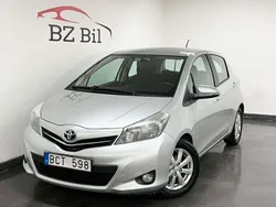 Silver Begagnad 2012 Toyota Yaris Active Halvkombi | 89 900 kr (Marknadspris)