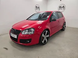 Röd Begagnad 2005 VW Golf V GTI Halvkombi | 69 900 kr (Dyr)