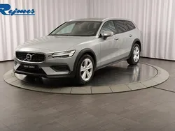 Begagnad 2024 Volvo V60 CC Kombi | 409 900 kr (Marknadspris)