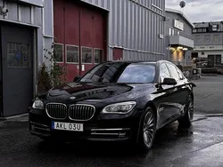Svart Begagnad 2013 BMW 750 Comfort Edition Sedan | 220 000 kr