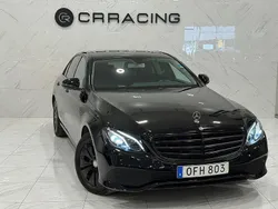 Svart Begagnad 2016 Mercedes E220 Sedan | 189 900 kr (Marknadspris)
