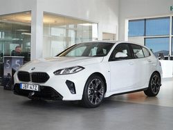 Vit Begagnad 2025 BMW 120 M Sport Halvkombi | 378 800 kr