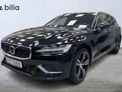 Svart Begagnad 2022 Volvo V60 Kombi | 319 900 kr (Bra pris)