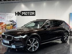 Mörkbrun Begagnad 2017 Volvo V90 CC Inscription Kombi | 329 900 kr (Marknadspris)