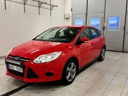 Röd Begagnad 2013 Ford Focus Trend Halvkombi | 66 900 kr