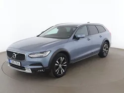Ljusblå Begagnad 2020 Volvo V90 CC Momentum Kombi | 404 000 kr (Marknadspris)