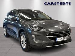 Grå Begagnad 2022 Ford Kuga Titanium SUV | 279 900 kr (Dyr)