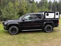 Svart Begagnad 2015 VW Amarok Highline Pickup | 255 000 kr (Dyr)