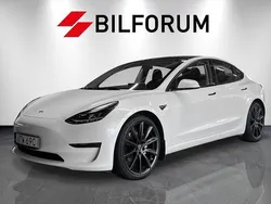 Vit Begagnad 2021 Tesla Model 3 Long Range Sedan | 286 900 kr (Bra pris)