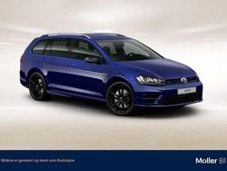 Blå Begagnad 2017 VW Golf VII R Kombi | 259 900 kr (Marknadspris)