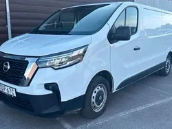 Vit Begagnad 2023 Nissan Primastar Minibuss | 319 000 kr (Marknadspris)