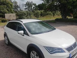 Vit Begagnad 2017 Seat Leon X-Perience Kombi | 130 000 kr (Marknadspris)