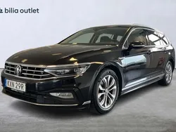 Svart Begagnad 2021 VW Passat R-line Kombi | 239 900 kr (Bra pris)