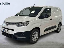 Vit Begagnad 2023 Toyota Proace City Van | 369 900 kr (Dyr)