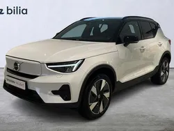 Vit Begagnad 2023 Volvo XC40 Core SUV | 439 000 kr