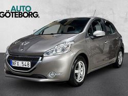 Mörkgrå Begagnad 2012 Peugeot 208 Halvkombi | 44 900 kr (Marknadspris)