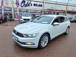 Vit Begagnad 2016 VW Passat Executive Kombi | 124 500 kr (Marknadspris)