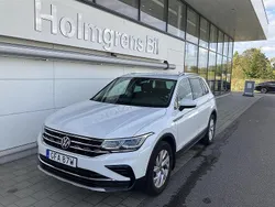 Vit Begagnad 2020 VW Tiguan SUV | 339 500 kr (Lite dyr)