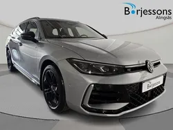 Silver Ny 2025 VW Passat R-line Kombi | 599 900 kr (Dyr)