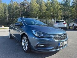 Blå Begagnad 2016 Opel Astra Halvkombi | 139 900 kr (Bra pris)