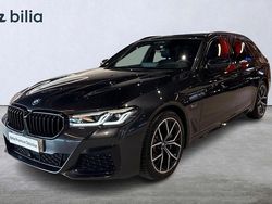 Grå Begagnad 2023 BMW 530e M Sport Kombi | 529 000 kr (Dyr)