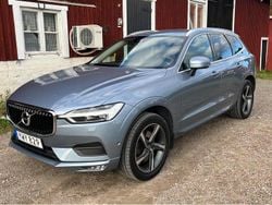 Blå Begagnad 2019 Volvo XC60 Momentum SUV | 250 000 kr (Marknadspris)