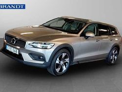 Begagnad 2019 Volvo V60 CC Kombi | 279 900 kr (Marknadspris)