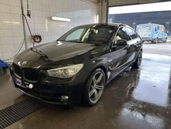 Svart Begagnad 2010 BMW 530 Gran Turismo Halvkombi | 99 900 kr (Lite dyr)