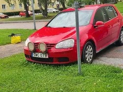 Röd Begagnad 2008 VW Golf VI Trendline Halvkombi | 23 000 kr (Bra pris)