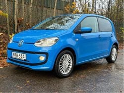 Blå Begagnad 2015 VW up! high up! Halvkombi | 99 900 kr (Marknadspris)