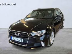 Svart Begagnad 2016 Audi A3 Sportback Proline Halvkombi | 159 900 kr (Lite dyr)