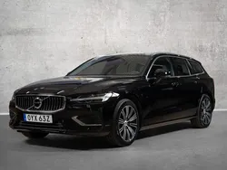 Svart Begagnad 2022 Volvo V60 Kombi | 379 000 kr (Marknadspris)