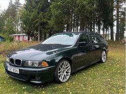 Grön Begagnad 2001 BMW 520 Kombi | 30 000 kr (Marknadspris)