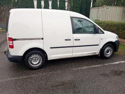 Vit Begagnad 2015 VW Caddy Minibuss | 23 500 kr
